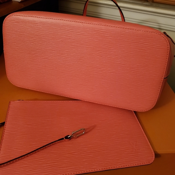 ❌SOLD❌ Louis Vuitton Epi Neverfull MM - Picture 3 of 8